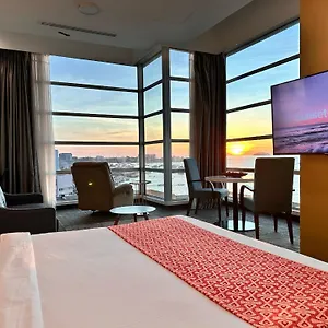 7 Suria **** Kota Kinabalu